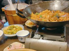 -富正毅三下锅·湘西韵味(天门山索道店)