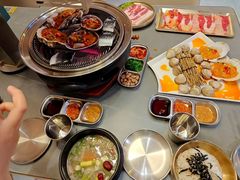 -围炉肉舍•炭烤活鳗•丹东海鲜烤肉(步行街店)