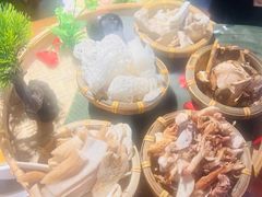 -菌彩云南野生菌火锅(万达广场店)