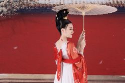 -盘子女人坊古装写真摄影(厦门总店)