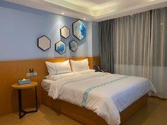 -希岸·轻雅酒店(广州白鹅潭艺术中心花地湾地铁站店)