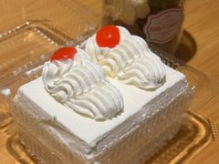 -红宝石·鲜奶小方·海派西点房(南丹店)