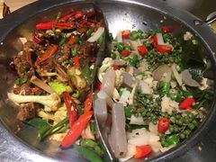 -小鱼小牛·鱼牛干锅·脆鱼火锅(世欧广场店)