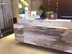 -西安大雁塔科技大学地铁站亚朵酒店