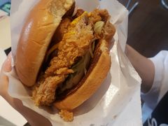 脏脏芝士鳕鱼鸡腿堡-肯德基(国展店)