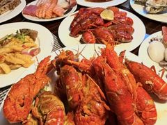 -广州万富希尔顿酒店·感趣自助餐厅·金秋蟹宴生蚝海鲜刺身