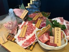 -铭牛烧肉·和牛海鲜自助(高新月牙湖店)