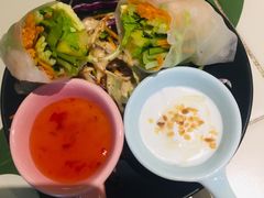-越弥越南传统美食馆