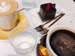 -UNI UNI(环亚凯瑟琳店)