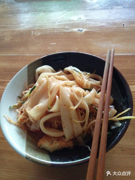 老潼关肉夹馍凉皮图片