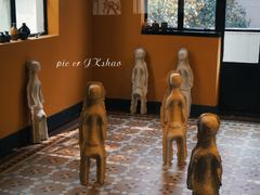 -Nathalie Djurberg与Hans Berg“牛皮纸包裹的月亮”-Prada荣宅当季展览