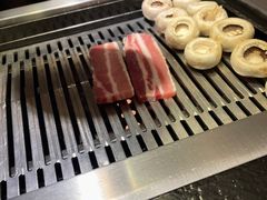 -臻牛烤肉