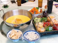 花胶鸡锅底-上房火鍋(新天地店)