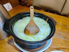 云南过桥米线-云海肴·汽锅鸡·云南菜(天津国金汇店)