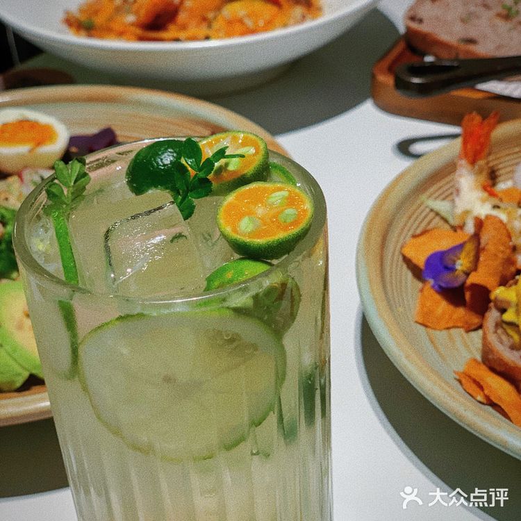 乔泰勒JOETYLER🌟这家的班尼迪克蛋和意面超好吃哒!