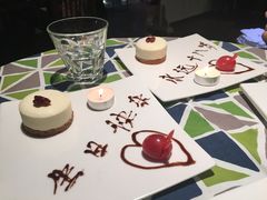 -燕庭·纯燕窝·甜品下午茶(南京西路店)