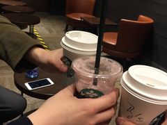 -星巴克臻选(南京金茂览秀城店)