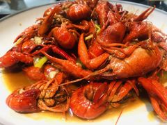 黄焖龙虾-指爱龙虾(金杨路总店)