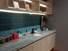 -百新书局(尚悦湾店)