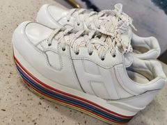 -莱靓奢侈品洗护改衣店(新世界百货崇文店)