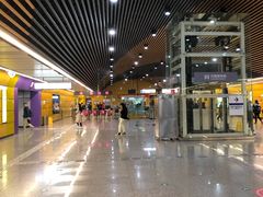 -红土地(地铁站)