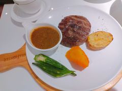 小蜜牛排-斗牛士牛排餐厅(嘉里汇店)