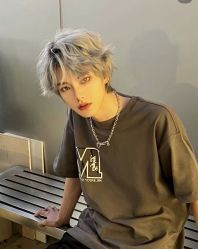 -丝语萱形象