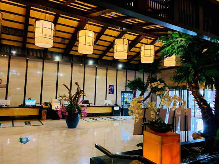 胤隆会(萧山店)-"#胤隆会萧山店#国庆假期游地点:建议导.