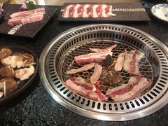 薄切雪花肥牛-炙忧烤肉屋(中国铁建广场店)