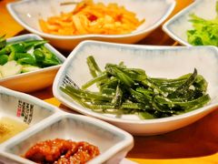 -唯成•韩国炭火烤肉 유성고기