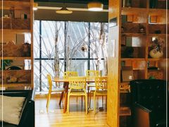 -新华里咖啡书吧(新华书店小寨店)