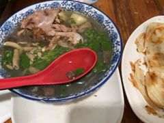 -叶新小吃店(来凤小区总店)