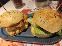 -必胜客(包头万达店)