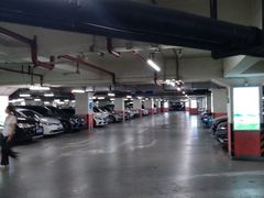 -中山公园-龙之梦停车场