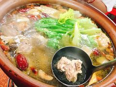 -威邵鸡煲(西华路总店)