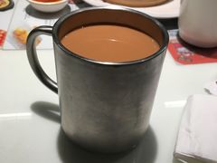 招牌丝袜奶茶-新大咀港式茶餐厅(宝山万达店)