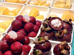 -涨巢·潮玩水疗局