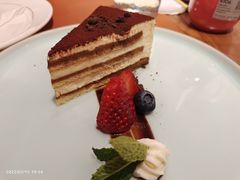 -Golden Lily河内巴黎法越料理餐厅(建国西路店)