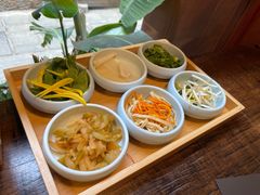 -银米·云南传统过桥米线(双廊黑金冠店)