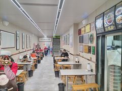 一楼大厅-郑家包子牛肉拉面(尚勤路店)