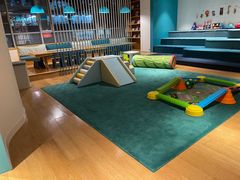 -蔚来中心(北京中关村店)