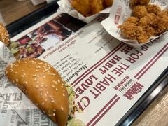 -The Habit Burger Grill 哈比特汉堡(世博店)