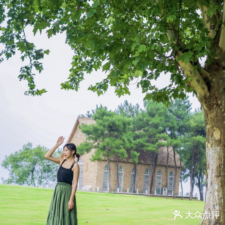夏日来到龙游姑蔑城 赴一场花火秀 姑蔑城是一座大型的
