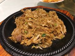 铁板酸菜五花肉-春熙小馆(乘风庄店)