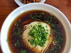 红汤面底-同得兴面馆.苏式面.三虾面(园区店)