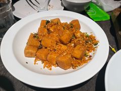 椒盐松子脆皮豆腐-汤城小厨•粤菜•靓汤(苏州街店)