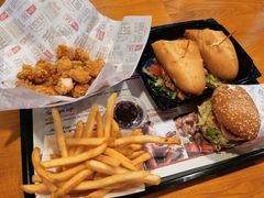 -The Habit Burger Grill 哈比特汉堡(复兴soho店)