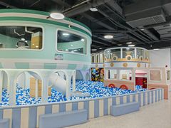 -蓝鲸奇亲子游泳俱乐部