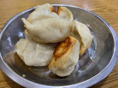 -黄阿姨锅贴大王(万航渡路店)