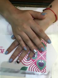 picture-孔雀手美甲美睫护理